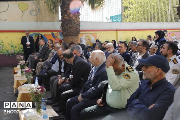 خشت‌گذاری دبستان نوید تهران