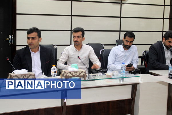 تجلیل از معلمان جوان برتر  به مناسبت گرامیداشت هفته مقام معلم استان بوشهر