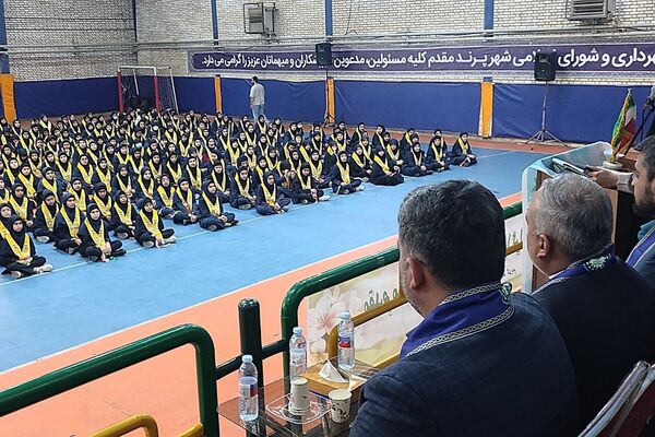 همایش بزرگ هزار نفری یاوران انقلاب و پیشتازان مقاومت در شهر جدید پرند