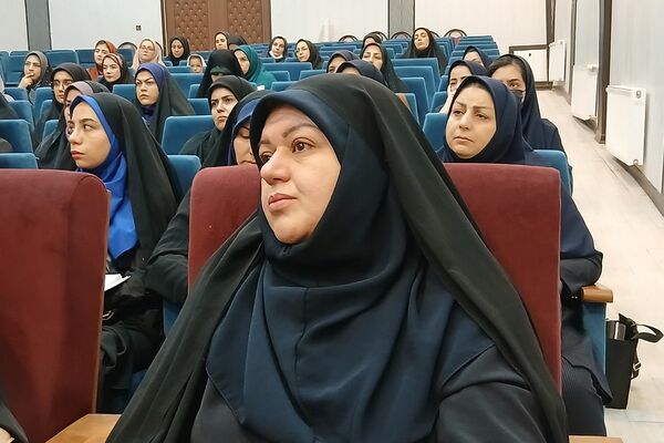  کارگاه آموزشی نحوه تعامل با دانش‌آموزان و بازی‌های گروهی در باقرشهر 