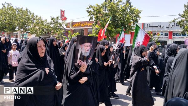 مراسم تشییع نمادین رهبر شهید انقلاب در دلیجان 