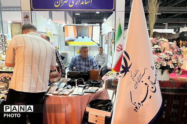 بازنمایی ظرفیت‌های تولیدی و فرهنگی فیروزکوه در ششمین نمایشگاه بین‌المللی توانمندی‌های روستایی و عشایری
