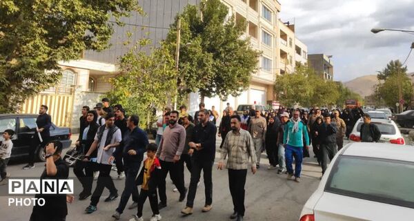 گام‌ های پر نشاط خانواده‌ های سلسله در همایش پیاده‌ روی خانوادگی