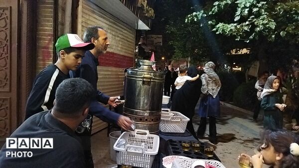 چایخانه حوزه علمیه گلشن در صد و بیست و هشتمین شب 