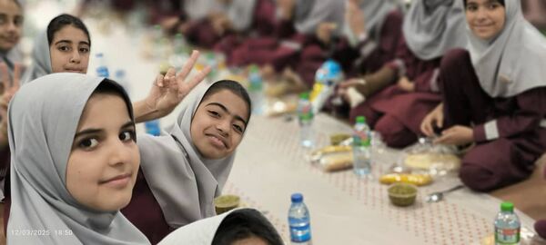 برپایی ضیافت افطاری در دبستان نورالهدی