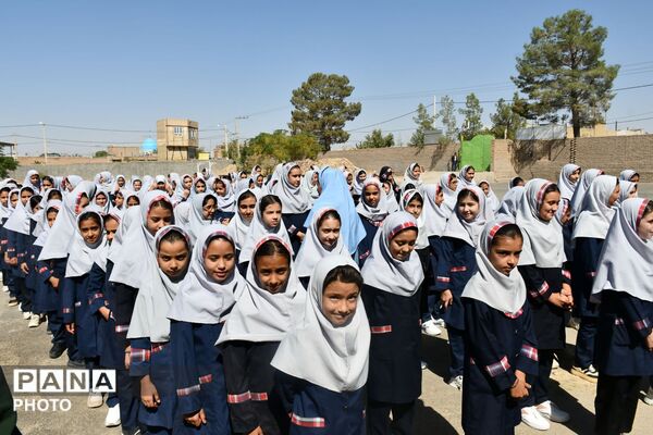 آغاز سال تحصیلی جدید در دبیرستان نمونه حضرت آمنه(س) مه‌ولات