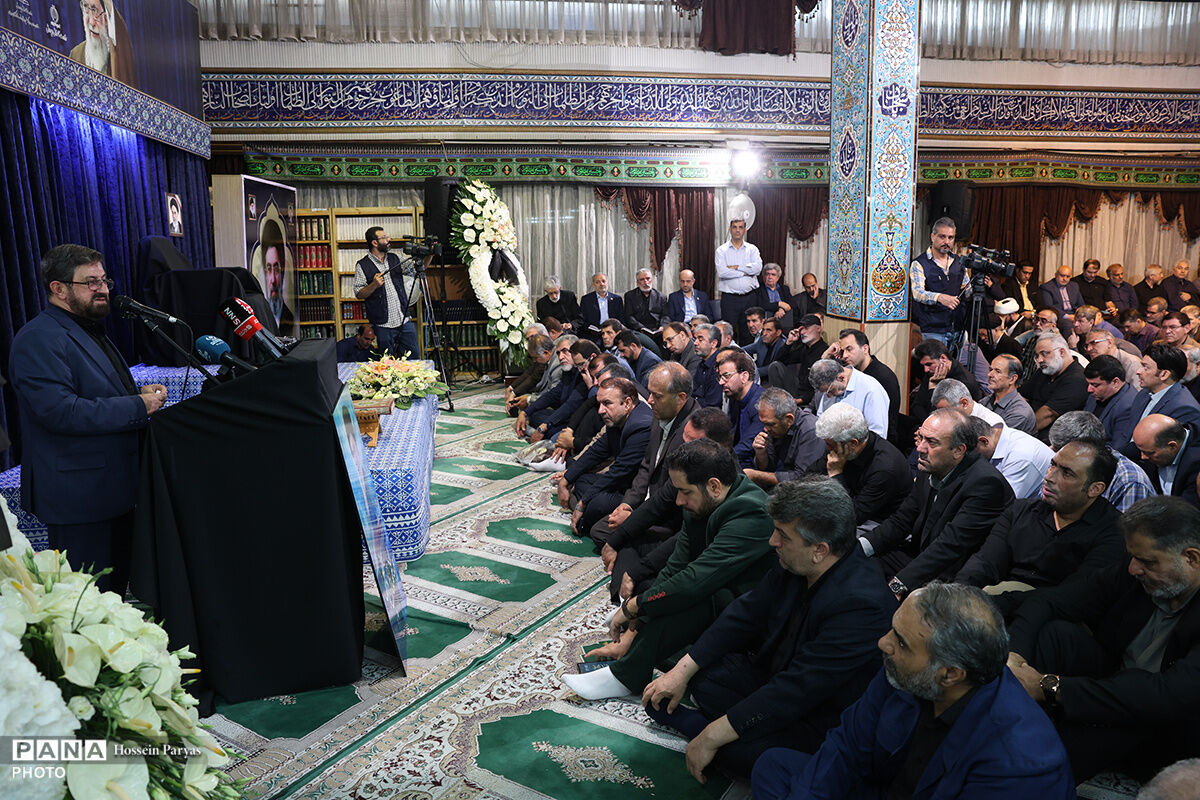 برگزاری مراسم بزرگداشت رهبر شهید انقلاب و شهدای جنگ تحمیلی با حضور وزیر آموزش و پرورش