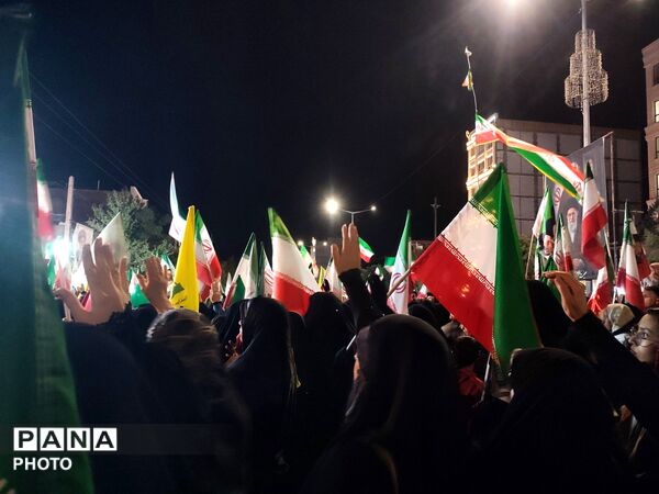 خیابان ها خالی نمی شوند