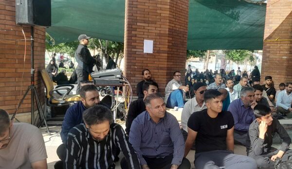  مراسم ختم دعای عرفه کنار مزار شهدای گمنام نسیم شهر 