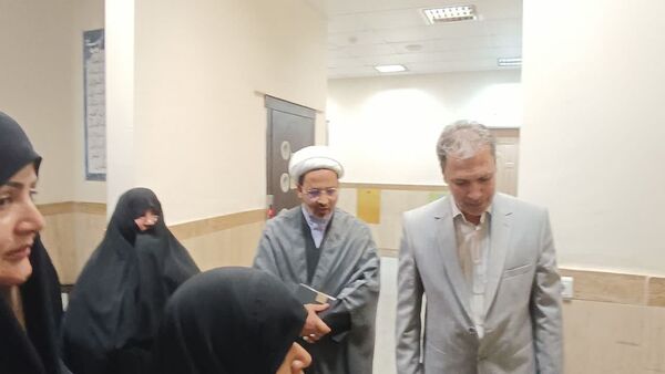 بازدید مسئولین اداره آموزش و پرورش از حوزه علمیه مکتب نرجس کاشمر