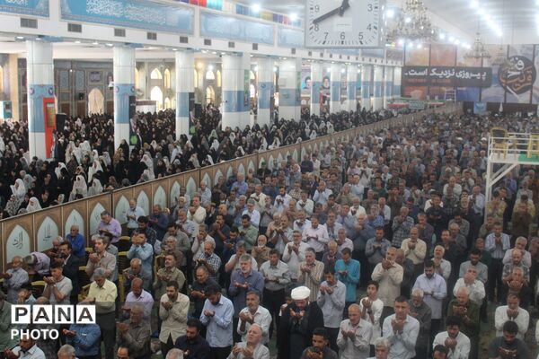 نماز جمعه امروز کرمان از نگاه دوربین