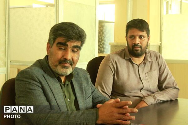 دیدار پلیس، برای یک «خسته نباشید»