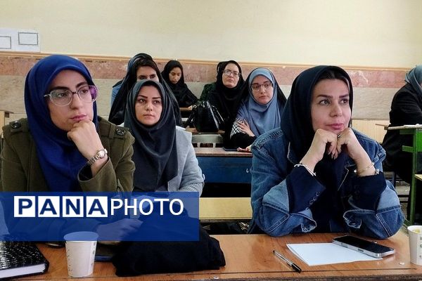 کارگاه تبیین و واکاوی ضروریات سفر یادگیری در بهارستان‌دو