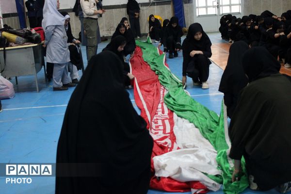 اجرای پیرامید دانش آموزان شهرستان سملقان با موضوع جنگ رمضان 