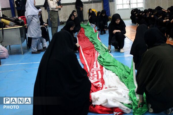 اجرای پیرامید دانش آموزان شهرستان سملقان با موضوع جنگ رمضان 