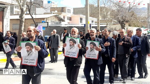 چهل روز تنهایی پس از شهادت امام انقلاب؛ مردم اسدآباد همچنان در صحنه