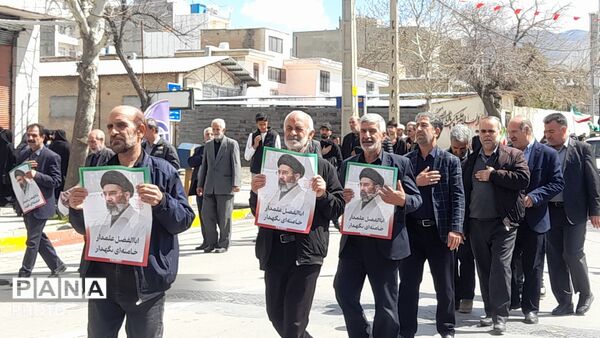 چهل روز تنهایی پس از شهادت امام انقلاب؛ مردم اسدآباد همچنان در صحنه