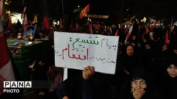 اجتماع عظیم عزاداران حسینیه امام نیشابور در سوگ رهبر انقلاب