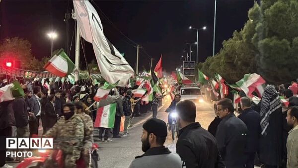 حضور حماسی مردم مهریز پای کار انقلاب اسلامی