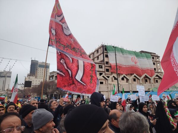 تولد ۴۷ساله‌گی انقلاب ایران در خیابان پانزده خرداد