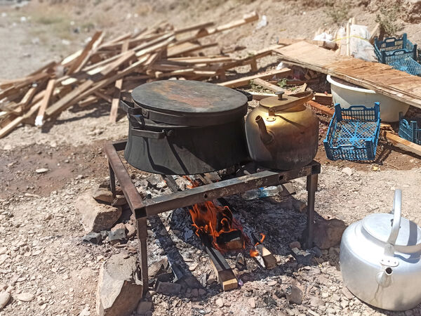 قاب‌هایی از خدمت به زائران راه بهشت