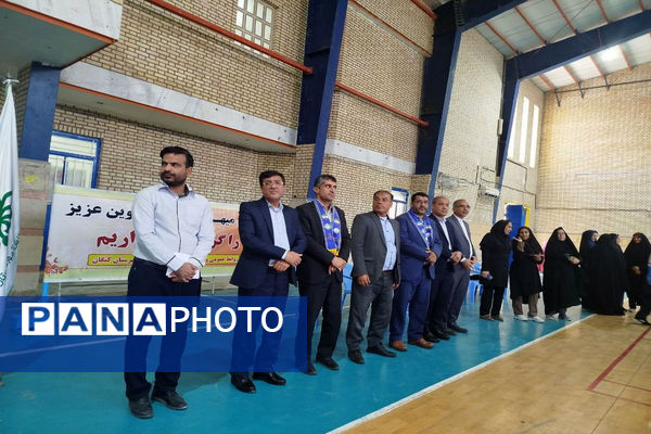 اردوی تمشک دختران شهرستان‌های جنوبی استان بوشهر در کنگان
