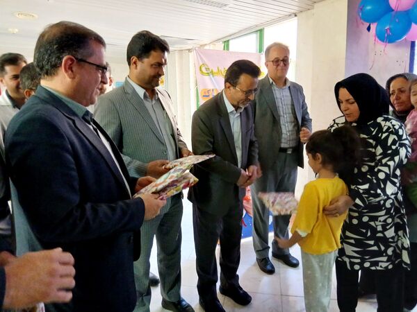 بازدید مسئولین کاشمر از بخش اطفال بیمارستان حضرت ابوالفضل (ع)