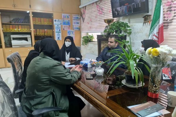 بازدید از وضعیت بهداشت و پایگاه‌های تغذیه سالم مدارس پاکدشت 