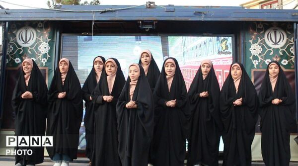 نمایشگاه اسوه در مدرسه مصلی‌نژاد مشهد 