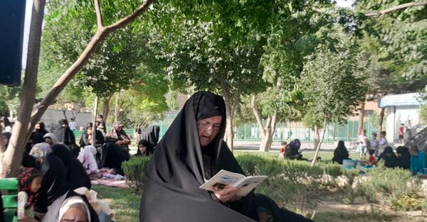  مراسم ختم دعای عرفه کنار مزار شهدای گمنام نسیم شهر 