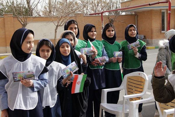 جشن نیکوکاری در مدرسه مهرآیین بهارستان۲