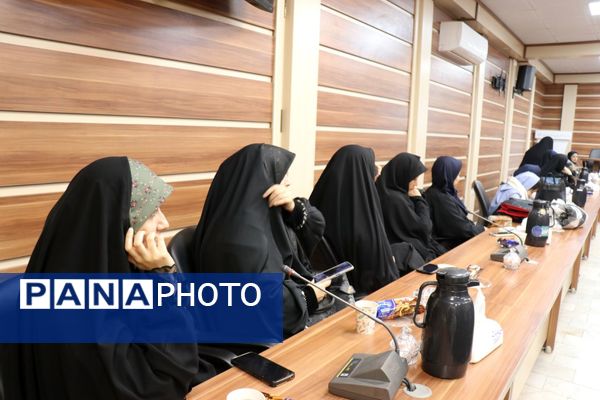 جلسه هم‌اندیشی خبرنگاران پانا با رئیس روابط عمومی اداره‌کل استان خراسان رضوی