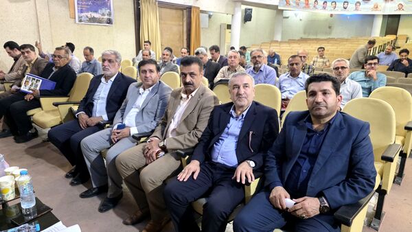 جلسه فصلی مدیران دوره دوم متوسطه قائمشهر