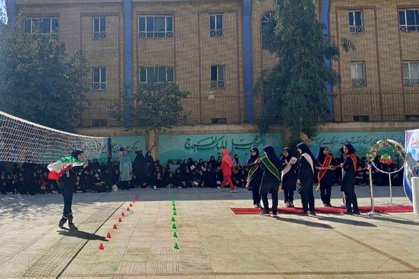 افتتاحیه برنامه «مهارت آموزی ورزشی» در دبیرستان راضیه شکرایی ناحیه دو شهرری