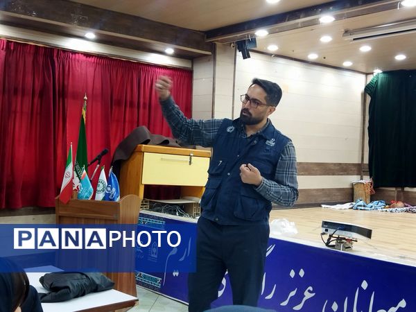 اردوی تمشک، تجربه‌ای متفاوت از کانون امید