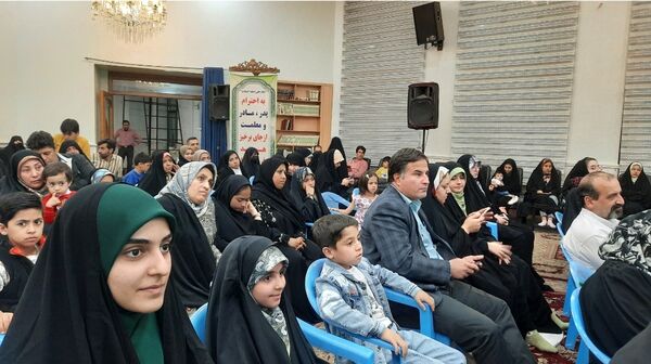مسابقه  دکلمه خوانی سفیران عترت در استان خراسان رضوی
