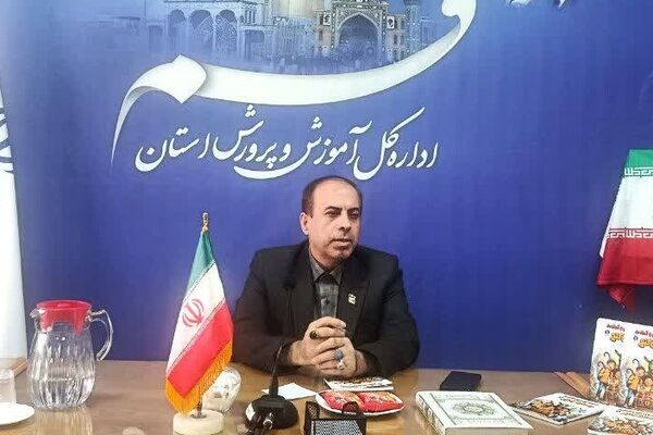 انتشار نخستین کتاب دانش‌آموز قمی نشان‌دهنده نقش‌پذیری نوجوانان در جامعه است