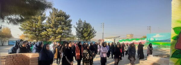 صبحگاه دبیرستان دخترانه دوره اول پروین اعتصامی  روستای انداد