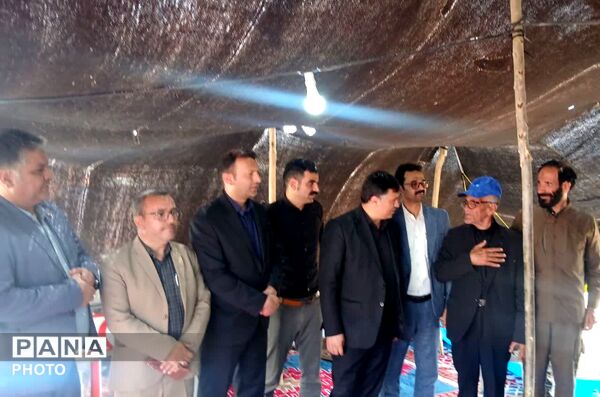 خدمت رسانی به زاِئران تشییع رهبر شهید در موکب دارالمصلین شهرستان شیروان