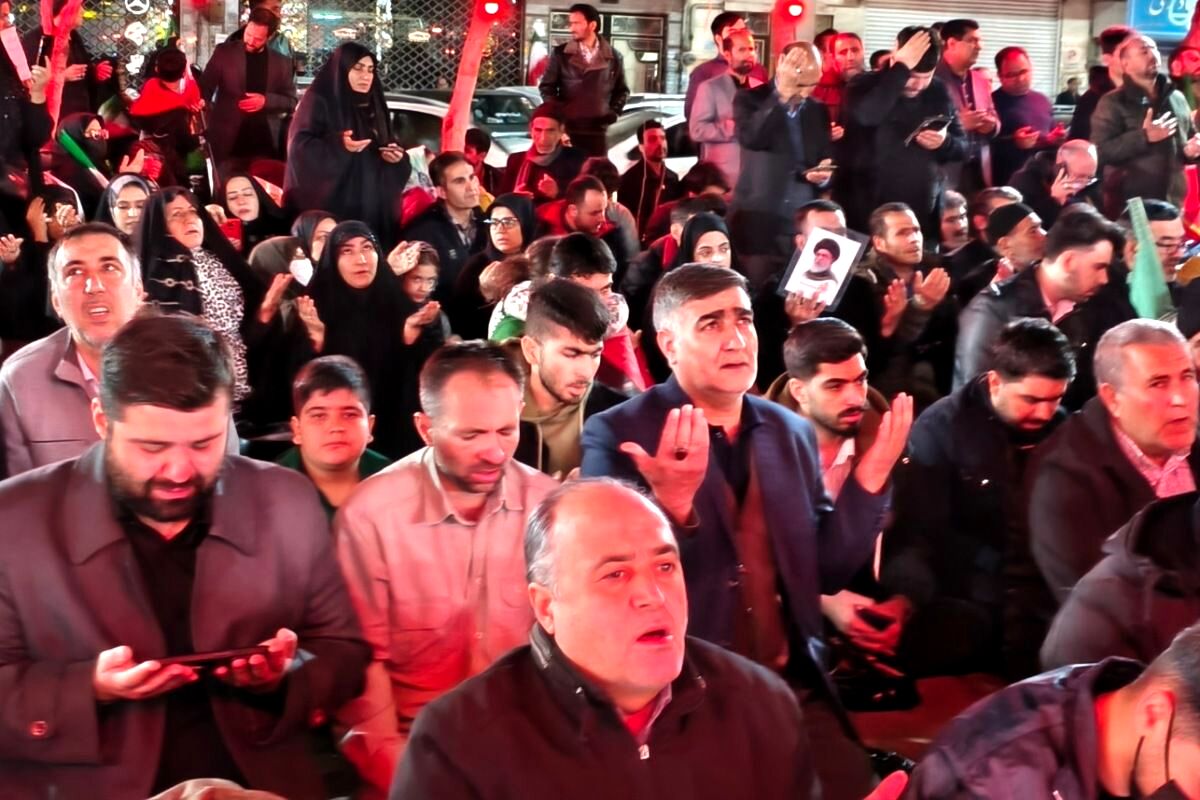 برپایی نماز استغاثه امام زمان (عج) در بهارستان دو