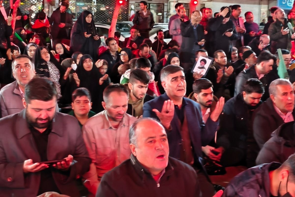 برپایی نماز استغاثه امام زمان (عج) در بهارستان دو