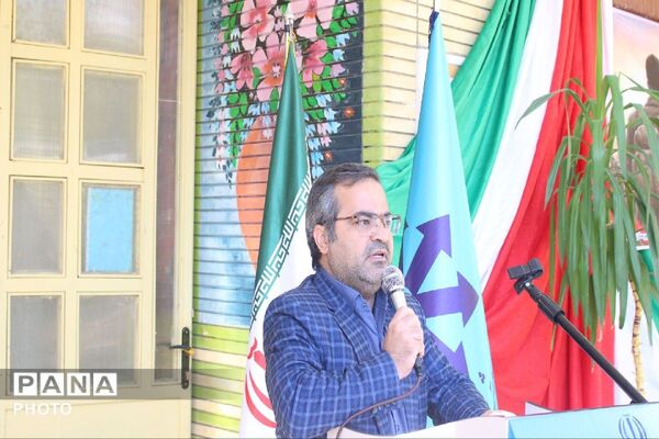 جشن عاطفه‌ها؛ تمرین مهربانی در مدارس اسفراین