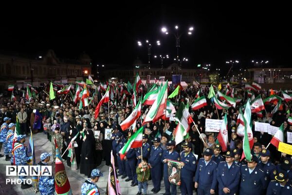 ارتشیان جان فدا، در میدان صحنه ها کنار مردم