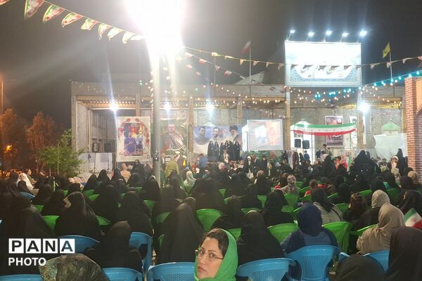 برای حفظ ایران، سنگر ما خیابان