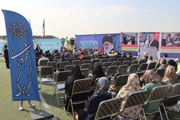 تداوم نهضت مدرسه‌سازی در کهریزک، خشت‌گذاری مدرسه ۱۵ کلاسه در مسکن مهر