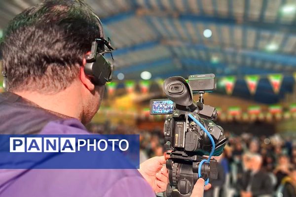 برگزاری برنامه میدان انقلاب بمناسبت دهه فجر در شهرستان باشت