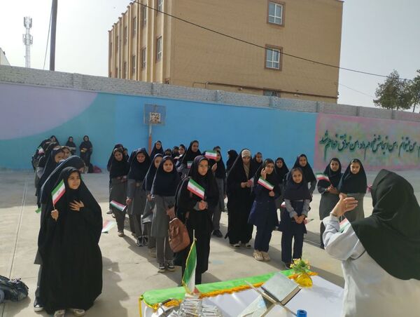  جشن جوانه ها در دبیرستان رفعت کاشمر