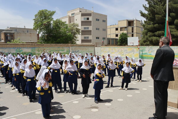 تجلیل از معلمان، سرمایه‌های گران بازار علم