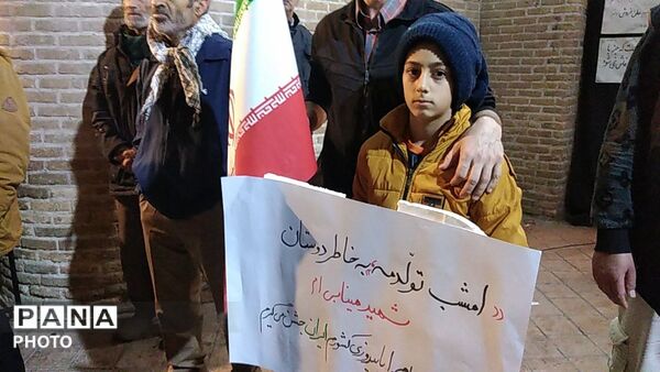 مراسم تشییع دو شهید شهرک صنعتی خیام زبرخان در حسینیه امام نیشابور 