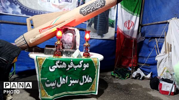  اجتماع پر شور مردم به همراه زنجیر زنی در بلوار فضل